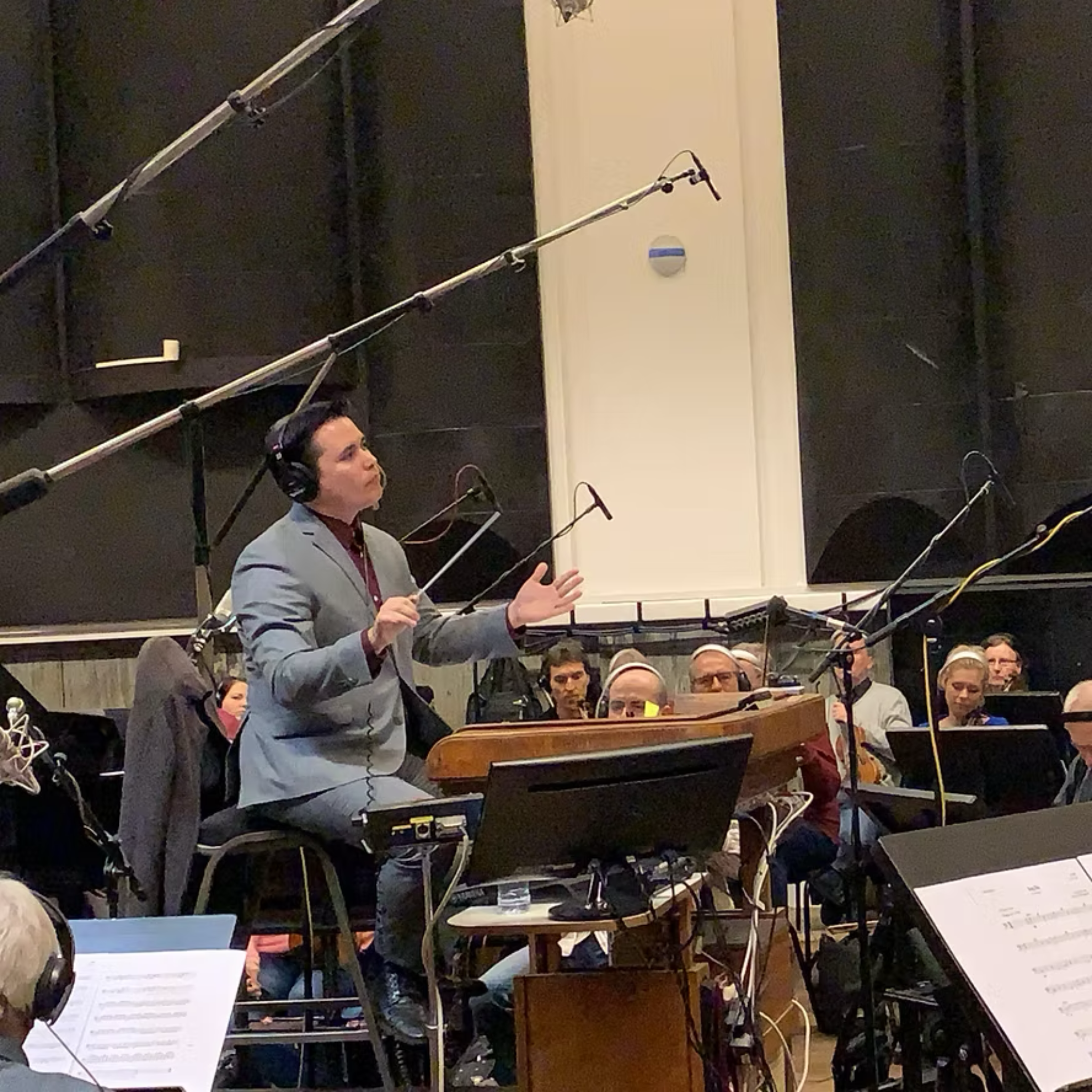 Lance Treviño conducting
